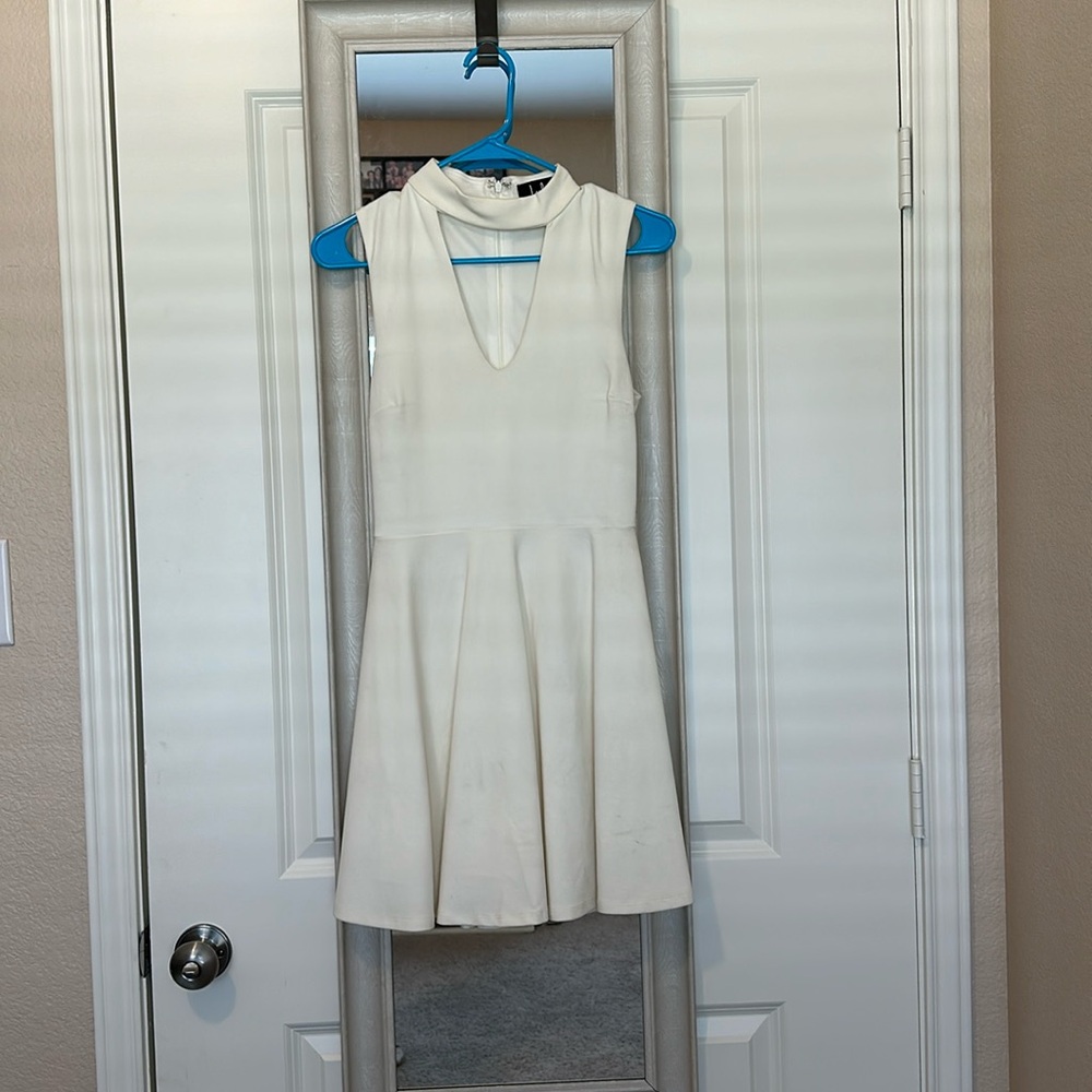 Cute short white Lulus dress